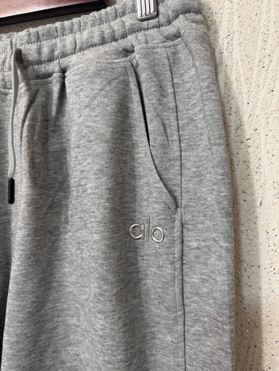 Gray Jogger Sweatpants Women Size L Athletic Lounge Minimal Logo - Picture 4 of 8